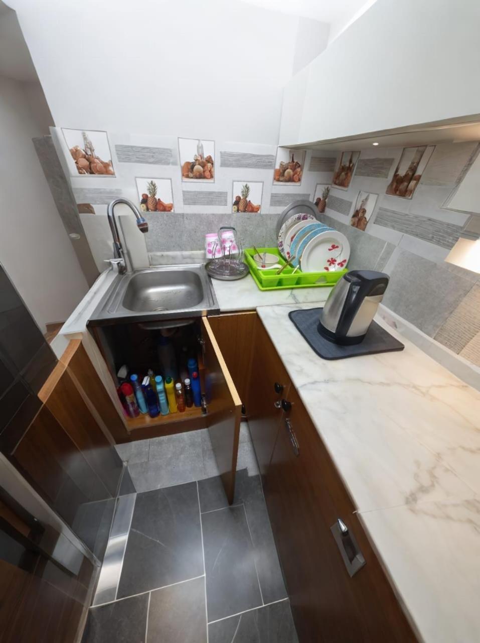 Alharaki Capsule Bed and Breakfast Dubai Buitenkant foto